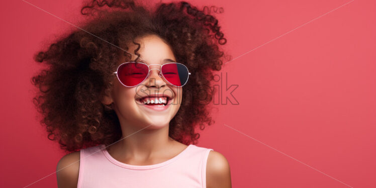 A girl with curly hair and pink glasses - Starpik Stock