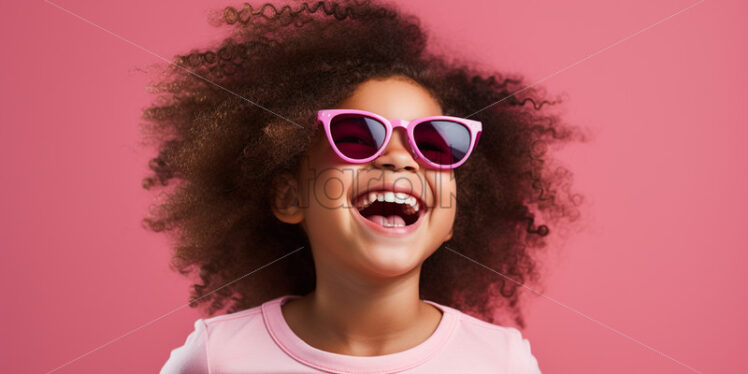 A girl with curly hair and pink glasses - Starpik Stock