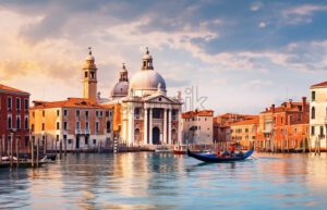 Generative AI a landscape of the beautiful city of Venice with its canals - Starpik Stock