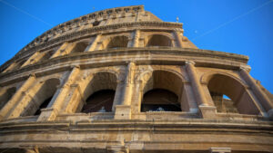 VIDEO Rome, Italy – February 15, 2024: View of the Colosseum in Rome - Starpik