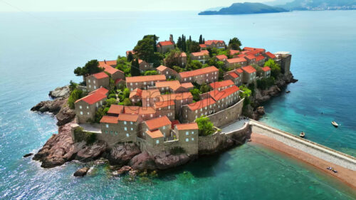 VIDEO Aerial, drone view of Sveti Stefan in Montenegro - Starpik