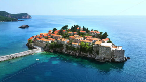 VIDEO Aerial, drone view of Sveti Stefan in Montenegro - Starpik