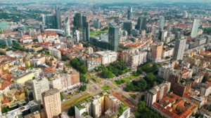 VIDEO Aerial, drone view of the skyline of Milan, Italy - Starpik