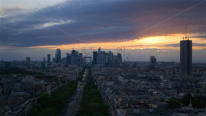 VIDEO Aerial view of Paris, France in the evening - Starpik