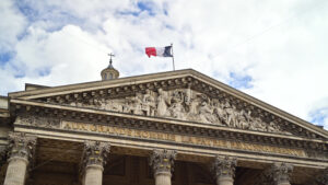 VIDEO Front view of the Pantheon in the Latin Quarter with the blue sky on the background, Paris, France - Starpik