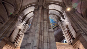 VIDEO The inside of the Basilica of Sacre-Coeur de Montmartre in Montmartre, Paris, France - Starpik