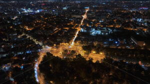 VIDEO Time lapse of cars moving through Bucharest, Romania, at night - Starpik