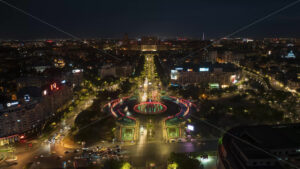 VIDEO Time lapse of cars moving through Bucharest, Romania, at night - Starpik