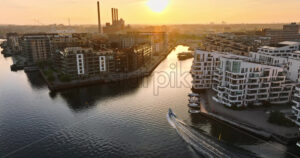 Video Aerial drone view of the Teglholmen peninsula in the South Harbour of Copenhagen, Denmark - Starpik