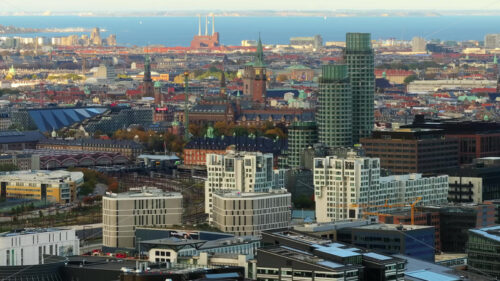 Video Aerial drone view of the city centre of Copenhagen, Denmark - Starpik