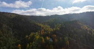 Video Aerial drone view of the Carpathian Mountains, near Brasov, Romania - Starpik