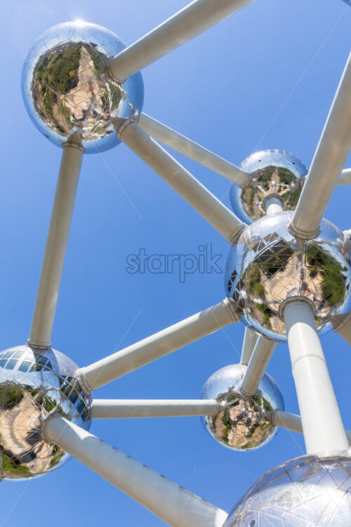 BRUXELLES, BELGIUM – MAY 7 2018: - Starpik