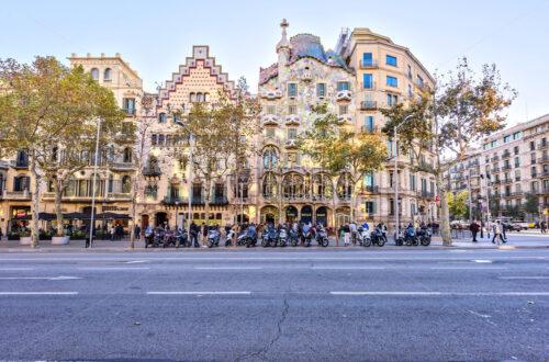 Barcelona, Spain – November 9, 2016.: Facade Casa Batllo,designed by the famous architect Antoni Gaudi. Passeig de Gracia Located in the Eixample district - Starpik