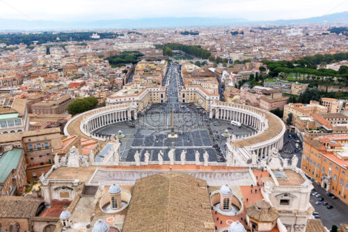 Famous saint peter square in vatican and aerial view of the city, rome, italy - Starpik