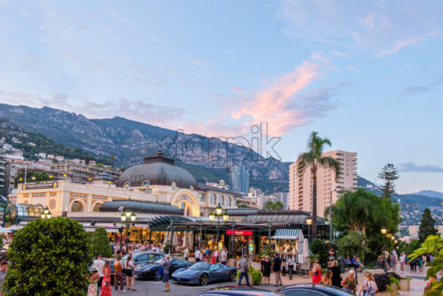 MONTE CARLO, MONACO – AUGUST 08, 2018: Metropole shopping center at sunset - Starpik