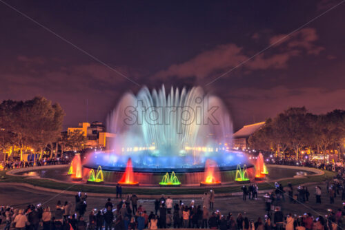 Magic Fountain light show at night - Starpik