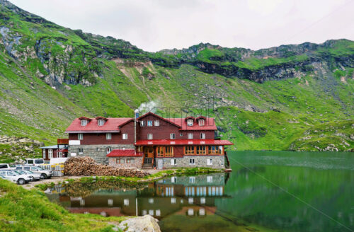 Photo of balea lake in fagaras mountains - Starpik