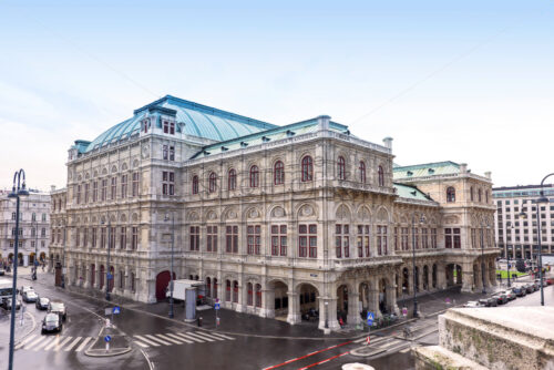 Photo view on vienna opera state house, austria - Starpik