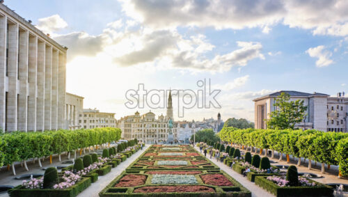 The Mont des Arts at sunset with people walking and exploring local beauties. Brussels, Belgium - Starpik