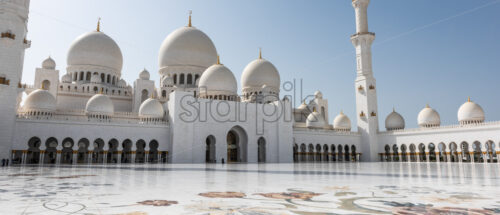 The famous Sheikh Zayed Grand Mosque from Abu Dhabi, United Arab Emirates. A unique toursitic atraction in UAE, that was inspired from middle East’s most beautiful mosques - Starpik