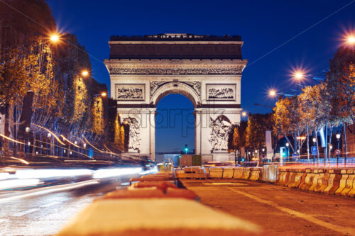 Triumphal Arch of the Star at night. Construction work. Long exposures hot. Paris, France - Starpik