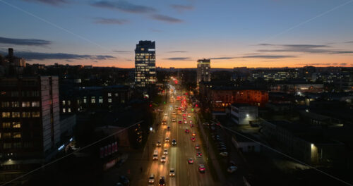 Video Aerial drone view of cars in traffic in Chisinau, Moldova at sunset - Starpik