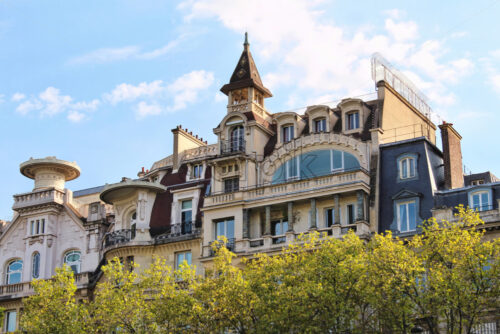 View on buildings along seine river - Starpik